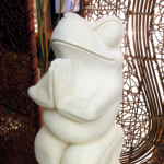 白いカエルの石像 パリマナンストーンオブジェ [単体]【46709】