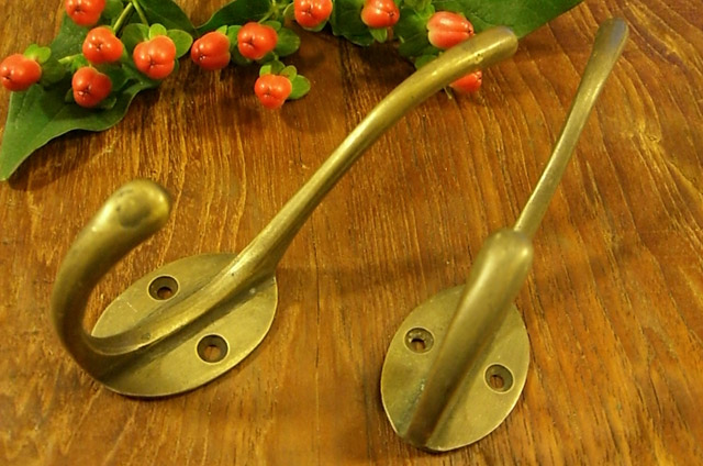 【美品】フランスアンティーク ブロンズ薔薇装飾 コートフック３点 [3568] 美品】フランスアンティーク ブロンズ薔薇装飾 コートフック3点